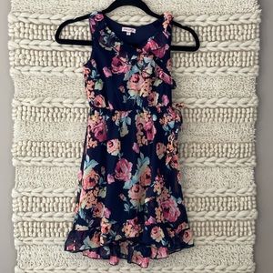 Girls size 8 dress. Only worn once.